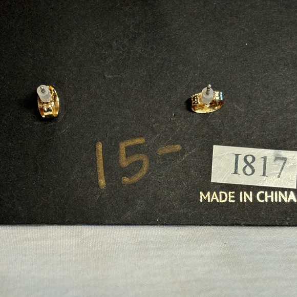 Earrings one with initial R the other one is a rhinestone. Gold toned. - Picture 5 of 6